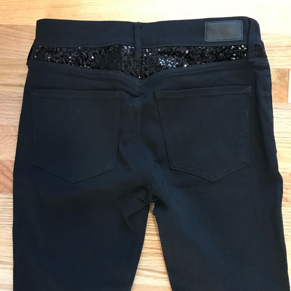 Black express jeans with sequins